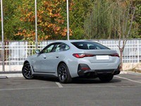 Voitures à conduite à gauche pour BMW i4 eDrive40 M50s, voitures de sport haut de gamme entièrement électriques, berlines 5 portes 5 places, nouvelle berline 2023 2024