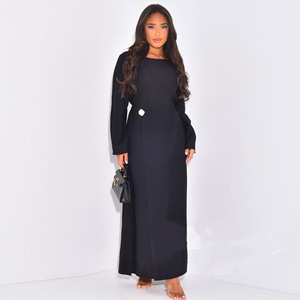 Robes Maxi pour Femmes Élégantes en Crêpe Doux, Abaya Fermée avec Lien au Dos, Couleurs Unies, Collection 2025 de Vêtements Islamiques - Product Image 5