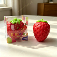 Jouet anti-stress fraise à presser très populaire, boule anti-stress fraise faite à la main, portable et croquante