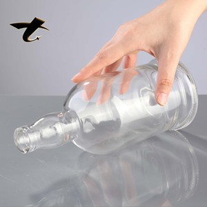 Botella <span class=keywords><strong>de</strong></span> Vino <span class=keywords><strong>de</strong></span> Vidrio Personalizada <span class=keywords><strong>de</strong></span> 500 ml con Tapa Corona y Serigrafía para Tequila, <span class=keywords><strong>Whisky</strong></span> y Brandy - Product Image 3