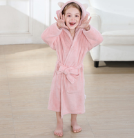 Peignoir en molleton corail personnalisé pour enfants Pyjama à capuche dessin animé mignon pour enfants Serviette de bain pour bébé