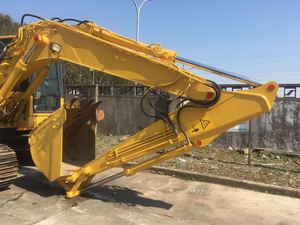 Excavatrice sur chenilles Komatsu Pc138US-8 Jaune Hydraulique pour travaux de construction 13 tonnes - Product Image 4