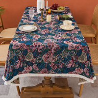 Nappe de table en textile d'intérieur, tissu jacquard à grandes roses aux couleurs riches avec bordure à pompons, couverture de table décorative