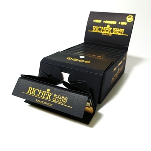 Papiers à rouler Richer Kingslim, emballage avec tampon doré, boîte en carton recyclable - Product Image 1