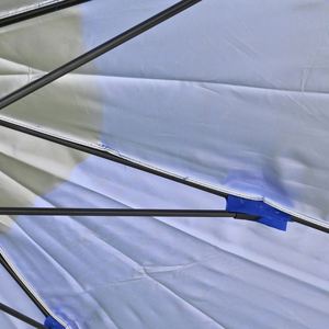 Parasol de plage léger 150-170 cm avec baleines en fibre de verre, installation facile, protection UV, idéal pour les voyages et les pique-niques en extérieur - Product Image 3