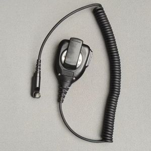 Microfono palmare professionale bidirezionale con portata globale e resistenza all'acqua IPX6 per radio PDC650 - Product Image 2