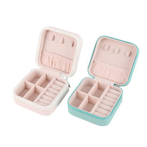 Caja de Regalo para Joyería Hecha a Mano, Mini Estuche de Almacenamiento de Joyas de Cuero, Organizador de Maquillaje de Viaje, Caja de Joyería Personalizada de Cuero Sintético con Logotipo - Product Image 3