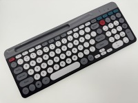 Ensemble clavier et souris sans fil 2,4G ultra-plat personnalisé OEM pour ordinateur de bureau et ordinateur portable avec support pour ordinateur portable