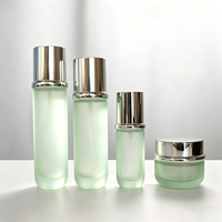 Bouteilles en verre vides de luxe de 40 ml, 100 ml, 120 ml, 50 g pour le soin de la peau, le sérum, l'emballage cosmétique, avec bouchon pompe