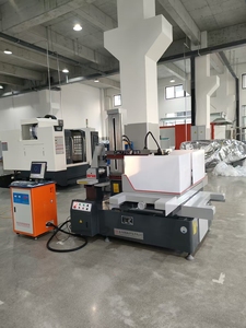 Máquina de Corte de Alambre por Electroerosión de Alta Velocidad CNC PLC de Alta Calidad, Máquina de Erosión de Metales DK7735, Marca Liqun, Corte de Alambre Automático por Electroerosión - Product Image 5