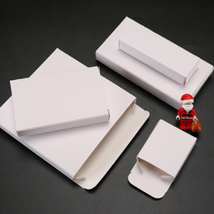 Scatole Postali in Carta Bianca Resistenti e Leggere per Spedizione di Piccoli Pacchi - Product Image 3