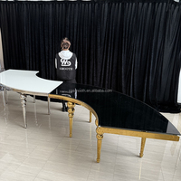 LISSE Nouveau design Table en acier inoxydable doré Table de banquet de mariage en MDF blanc pour les mariés