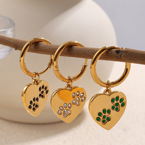 Pendientes Huggie en Forma de Corazón, Chapados en Oro de 18K, con Colgante de Diamantes de Imitación, para Regalo, Joyería de Aleación de Zinc - Product Image 3