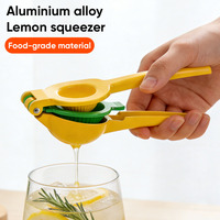 Hete verkoop metalen handpers fruitpers citruspers draagbare handmatige citroenpers