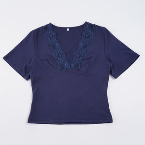 Camiseta de Punto Transpirable con Cuello en V y Parches de Encaje para Mujer, Manga Corta, Estampado Digital, Color Sólido, Blusa Casual Elegante - Product Image 2