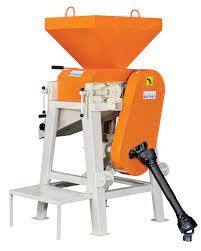 High Quality Large 40 HP Tractor-Powered Barley Crusher Feed <b>Mixer</b> & <b>Grinder</b> 2000-2750 Kg/h Capacity for Agriculture Farming - Product Image 4