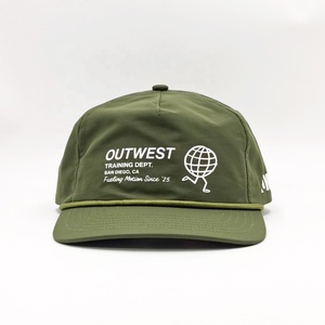 Premium al por mayor etiquetas personalizadas comunes cuatro estaciones bordado estilo europeo no estructurado impermeable nailon gorra de <span class=keywords><strong>surf</strong></span> sombrero de los hombres - Product Image 1