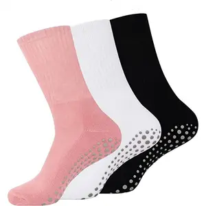 Cmax Anti-Slip Sports Breathable Professional Pilates Socks Custom Logo Wholesale pear proof Yoga Socks