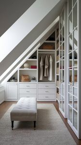 Armarios a Medida Vermonhouzz para Áticos con Diseño de Techo Inclinado y Amplio Espacio para Colgar Ropa, Ideal para Hoteles Boutique - Product Image 2