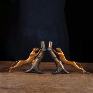 Brass Leopard Bookends 360x90x280mm Metal Decorative Craft For Home Office Desk - Product Image 1