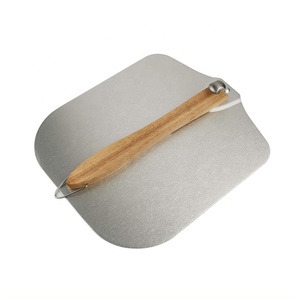 <span class=keywords><strong>Pala</strong></span> para pizza de aluminio premium de 12 pulgadas x 14 pulgadas con mango de madera giratorio - Product Image 2
