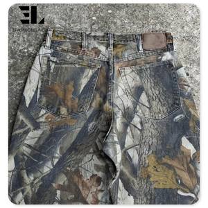 LARSUR Custom Denim Factory Tree Full Printed Camo Straight Jeans Hombres Baggy Loose Camouflage Denim Pants para hombres Streetwear - Product Image 4