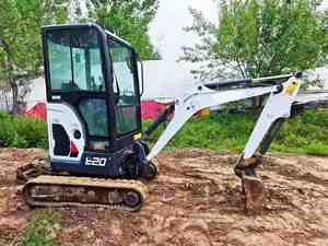 Mini Excavadora de Segunda Mano de 2 Toneladas, Micro Excavadora Original, Mini Excavadoras de Jardín en Venta, Certificación CE, con Martillo Hidráulico - Product Image 5
