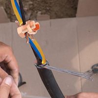 Conector de tierra de cobre eléctrico de alta calidad Abrazadera de alambre tipo perno dividido