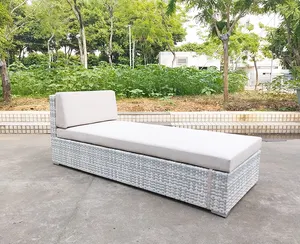 Furnitur Anyaman Sintetis Teras Santai Modern Luar Ruangan PE Rotan Tempat Tidur Matahari Santai