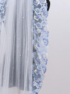 LUOXIN إكسسوارات خطوبة زفاف فاتح دانتيل أزرق زهرة طبقة واحدة لؤلؤ الحجاب الزفاف مع مشط الشعر - Product Image 3