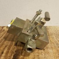 PLC adecuado para válvula de bola de 2 vías V2 de 316 SS MPT con adaptador de tubo en ambos lados, venta al por mayor