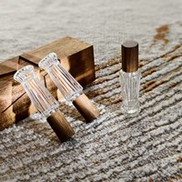 Flacon pulvérisateur de parfum cylindrique en verre de 10 ml, rechargeable, avec atomiseur et couvercle en bois, pour crème visage et soin de la peau, diffuseur à bâtonnets inclus