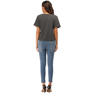 Amzn <span class=keywords><strong>AE</strong></span> fb eb tiktok oem 2019 Meilleure Vente de haute qualité é<span class=keywords><strong>t</strong></span>é nouvelles femmes v-neck Personnalisé mode confort <span class=keywords><strong>T</strong></span> chemise - Product Image 6