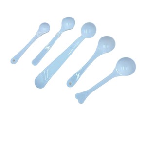 Ensemble de cuillères doseuses en plastique 0,5g 1g 3g 5g 10g 15g pour protéines en poudre, matériau PP, emballées individuellement en vrac - Product Image 2