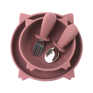 Bebekler İçin Modern Silikon Mama Seti OEM/ODM Özel Logo Dökülmez Ergonomik Tasarım Gıda Teması Güvenli Çatal Kaşık - Product Image 1