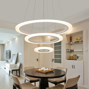 โคมไฟระย้าห้องนั่งเล่นสไตล์นอร์ดิก โมเดิร์น มินิมอล ปี 2024 ดีไซน์หรูหรา สวยงาม โดดเด่นด้วยไฟ LED วัสดุอะลูมิเนียมและอะคริลิก เหมาะสำหรับตกแต่งบ้าน - Product Image 1