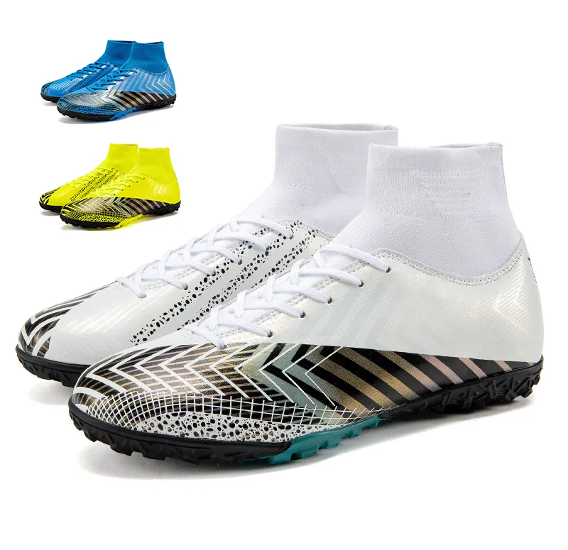 Nouveau Chaussures de football en salle de futsal sur gazon à la cheville haute Chaussures de football à semelle en caoutchouc bon marché pour hommes