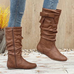 Bota Marrom Estilo Britânico Confortável com Pregas, Cano Alto, Cabedal em Poliuretano, Forro em Malha, Outono/Inverno/Primavera, Nova Chegada 2026, Lateral - Product Image 2