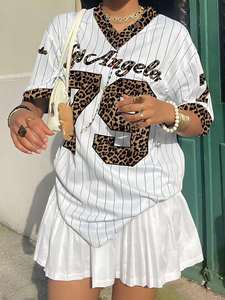 Camiseta de manga corta con cuello en V y estampado de letras de Los Ángeles para mujer, camiseta gráfica de verano, camisetas de béisbol, Camiseta deportiva de gran tamaño - Product Image 5