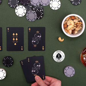 Juego <span class=keywords><strong>de</strong></span> Póker <span class=keywords><strong>de</strong></span> Lujo en Caja <span class=keywords><strong>de</strong></span> Madera Premium Incluye Naipes y 100 Fichas Personalizadas Debajo del Mazo - Product Image 5
