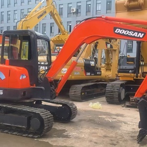 รถขุดตีนตะขาบ Doosan DH55 รุ่นปี 2020 ขนาด 5 ตัน สีแดง อุปกรณ์ก่อสร้างสำหรับงานหนัก - Product Image 6