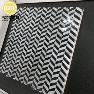 <span class=keywords><strong>Parquet</strong></span> et <span class=keywords><strong>carrelage</strong></span> mural en marbre noir et blanc mélangé <span class=keywords><strong>Chevron</strong></span> Zebra, épaisseur 10 mm, moderne, pour salle de bain et hôtel - Product Image 2