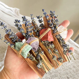 Natürliche Palo-Santo-Stäbchen mit Lavendel und Heilkristallen für Meditation und Energieausgleich zur Reinigung von Räumen - Product Image 5