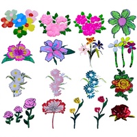 Appliques florales brodées de perles et de sequins Gillian avec support adhésif pour vêtements d'extérieur, sacs et vêtements pour femmes