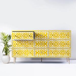 Cómoda con Incrustaciones de Hueso de Diseño, Fabricada en India, con Decoración Artesanal Única para Espacios de Vida Elegantes, en Venta - Product Image 2
