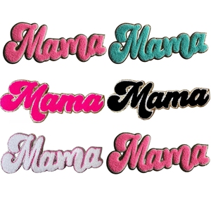 Patch Ricamata di Alta Qualità con Bordo Dorato 'Mom' Termoadesiva per <span class=keywords><strong>Abbigliamento</strong></span> Regalo per la Festa della <span class=keywords><strong>Mamma</strong></span> Mama in Ciniglia Ricamata - Product Image 1