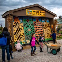Doolhof-gekoelde indoor wandbalspel interactief balspel kermisattractie evenementen attracties amusementsmachine winkelcentrum metaal