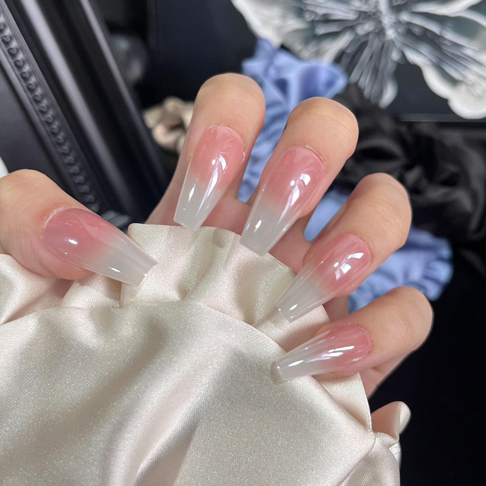 BY1487 Jade Fingers Like Onions