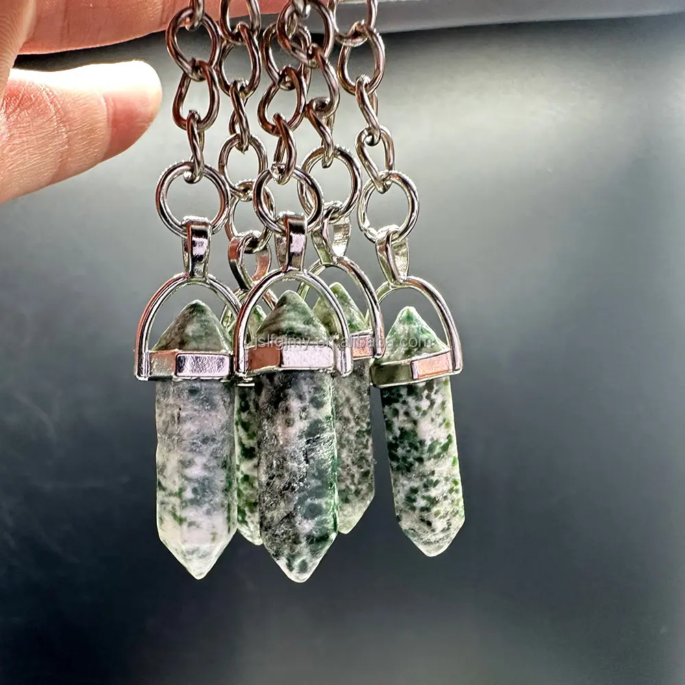 Groothandel Edelsteen Sleutel Accessoires Qinghai Jade Punten Kristal Sleutelhanger Voor Meisjes