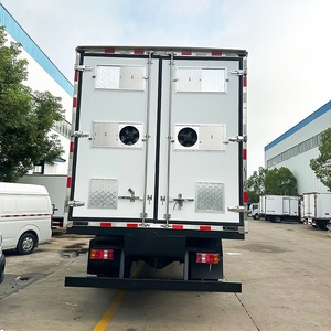 Camión HOWO a Precio Más Bajo para Transporte de Pollitos de un Día, Camión de Temperatura Constante para Crías de Pollo en Venta - Product Image 6